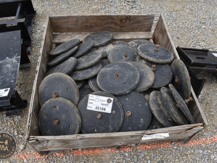 john-deere-planter-closing-wheels-45194-image-1