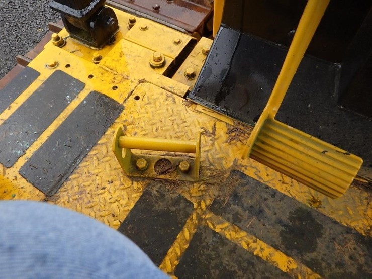1977-caterpillar-d6d-image-47