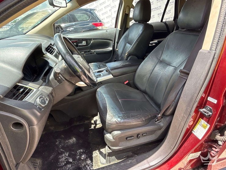 2014-ford-edge-image-10