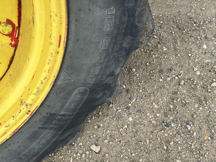 john-deere-4455-image-10