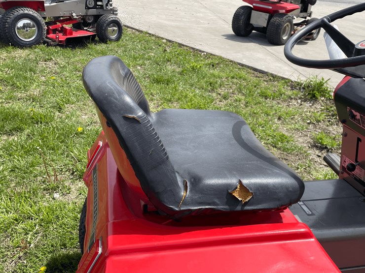 1974-massey-ferguson-14-image-30