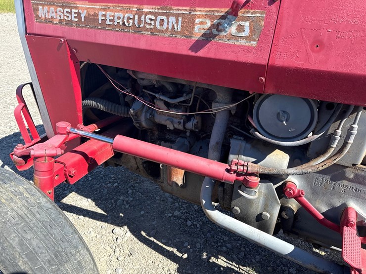 massey-ferguson-230-image-16