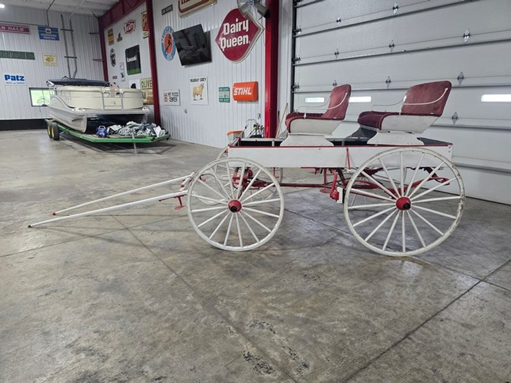 #415-•-antique-horse-drawn-wagon-image-2