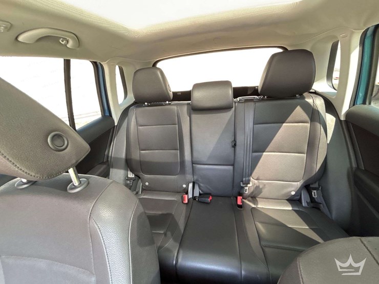 2017-volksagen-tiguan-suv-image-21