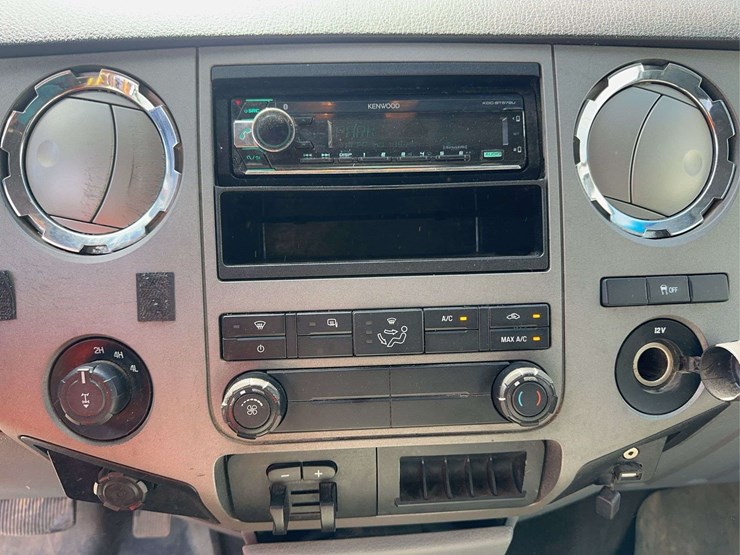 2012-ford-f250-xlt-image-24