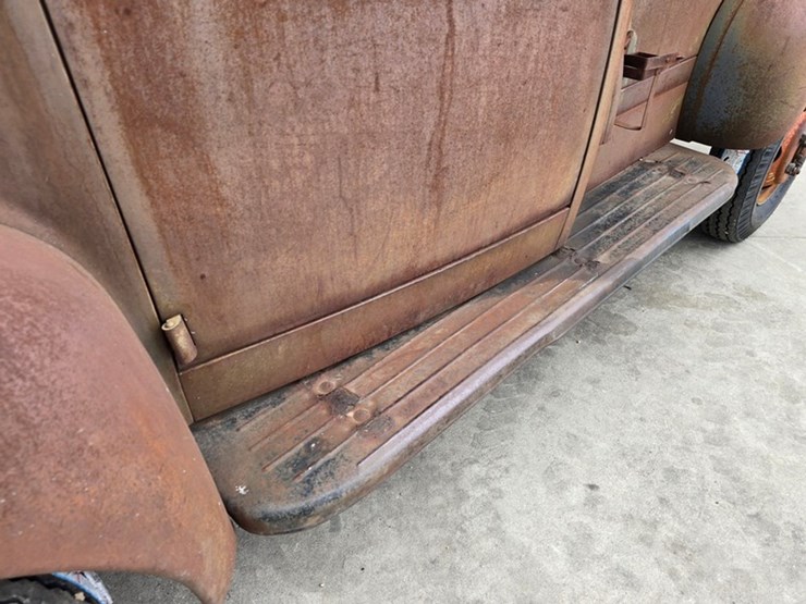 #31-•-1948-studebaker-m15-pick-up-truck-image-31