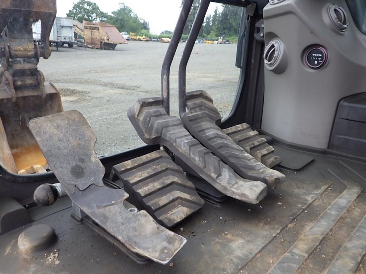 2018-volvo-ecr235el-image-45