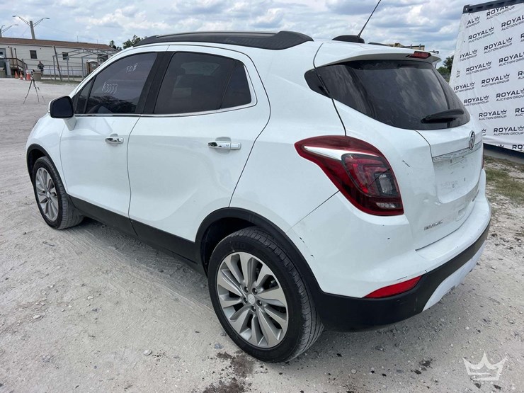 2017-buck-encore-suv-image-4