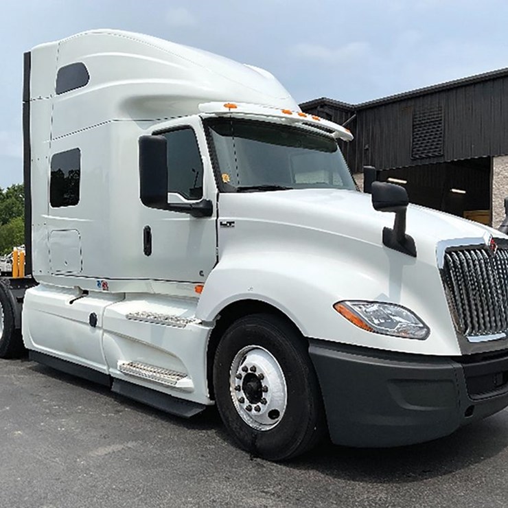 2020 INTERNATIONAL LT