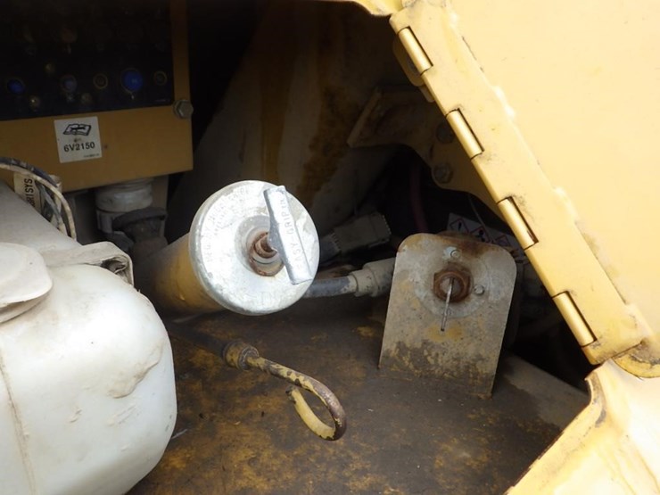 1999-caterpillar-d6m-xl-image-12