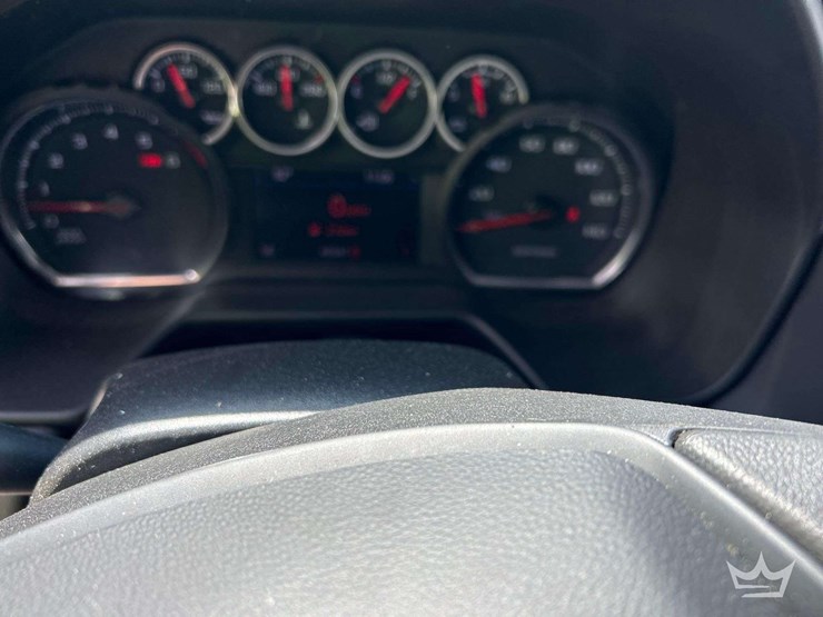 2023-chevrolet-tahoe-image-12