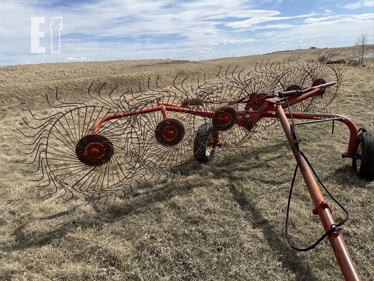 6-wheel-rake-3379-image-3