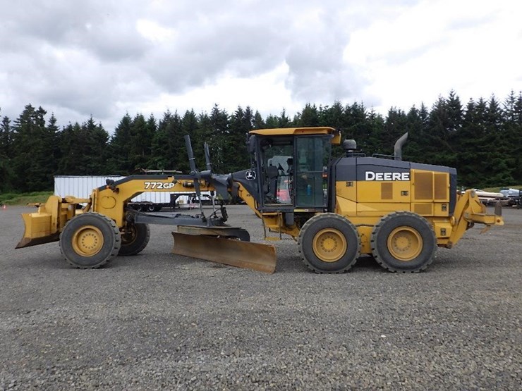 2016-deere-772gp-image-8