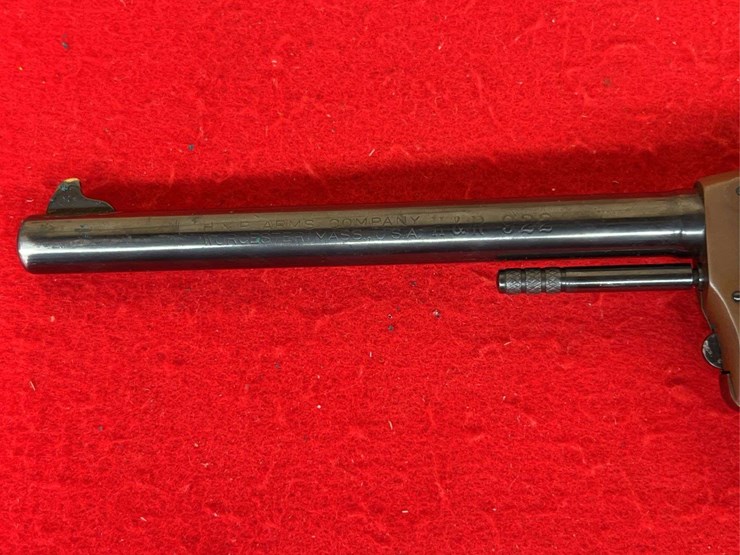 h&r-model-922-.22-lr-da-revolver-image-11