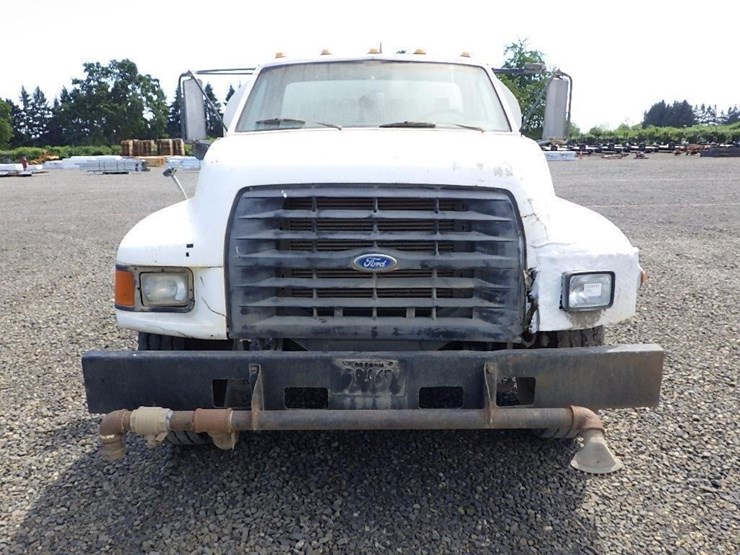 1997-ford-f800-image-2