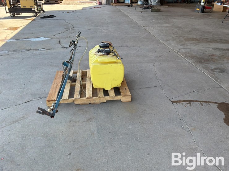 flojet-4-wheeler-sprayer-image-4