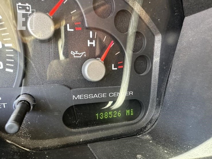 2004-ford-explorer-image-11
