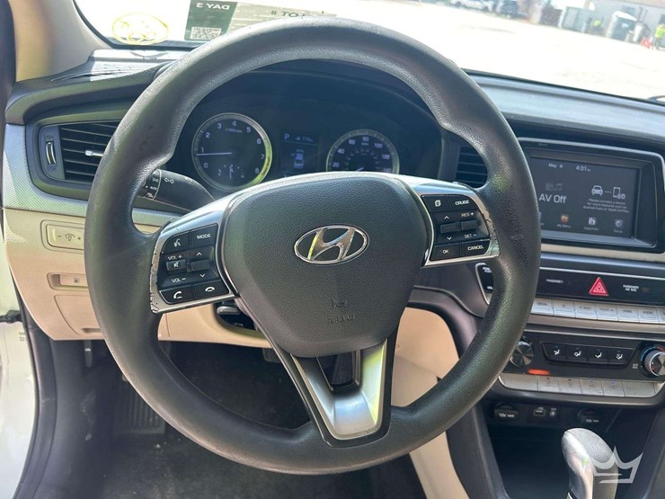 2018-hyundai-sonata-sedan-image-11
