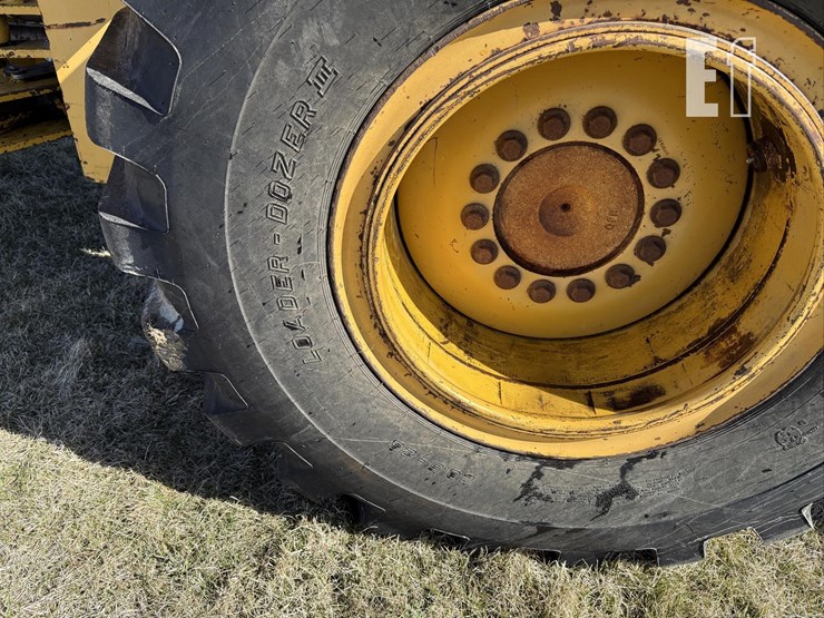 1997-deere-544g-image-11