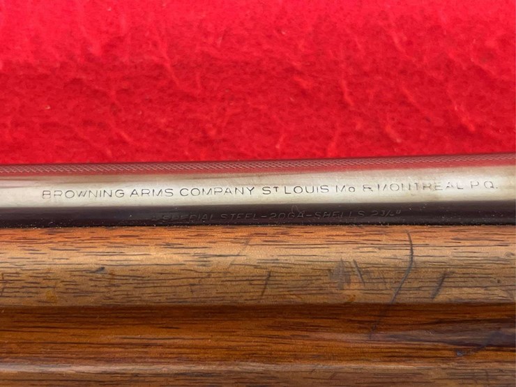 browning-arms-company-twenty-gauge-semi-automatic-shotgun-image-16