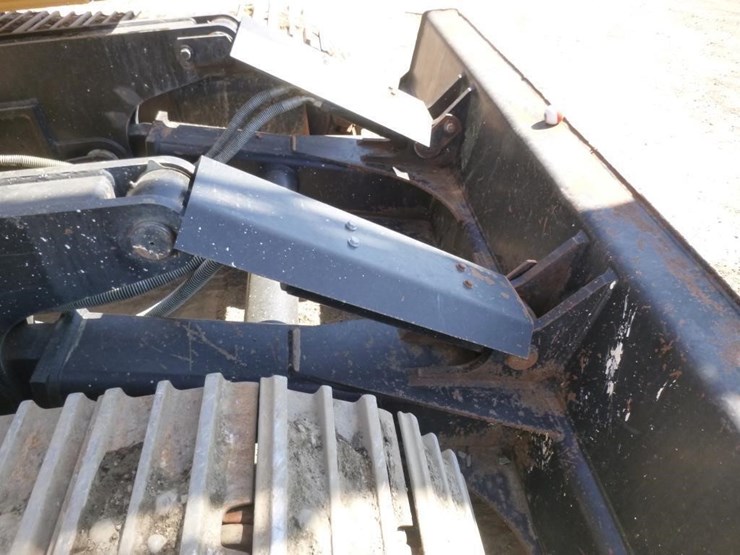 2019-caterpillar-335f-lcr-image-23