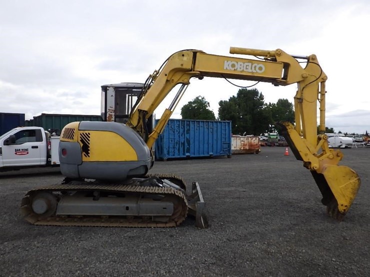 kobelco-hydraulic-excavator-image-3