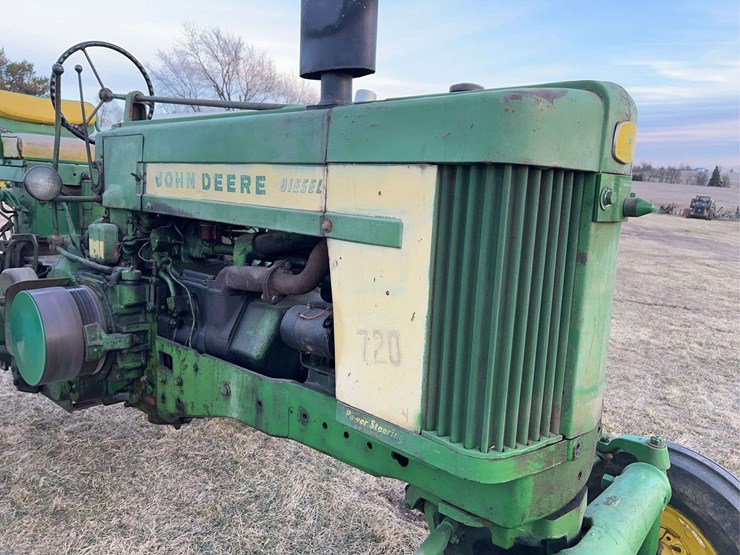 john-deere-720-image-10