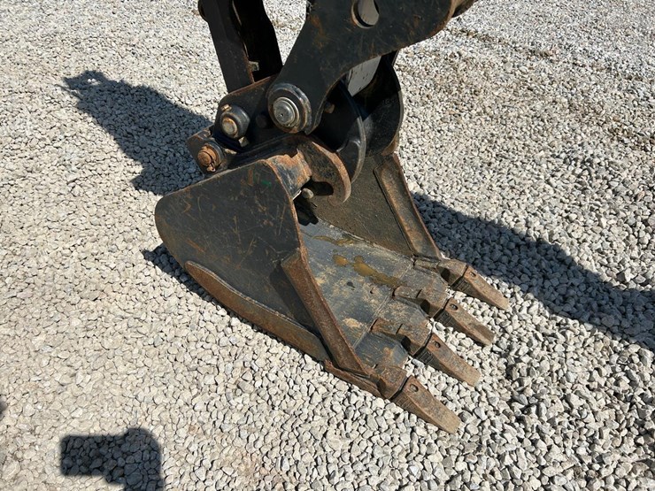 2023-bobcat-e32i-image-8