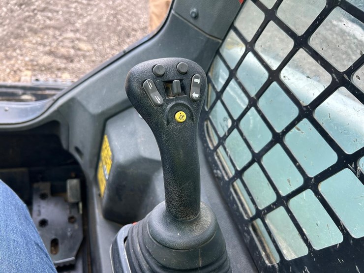 2022-bobcat-t66-image-22