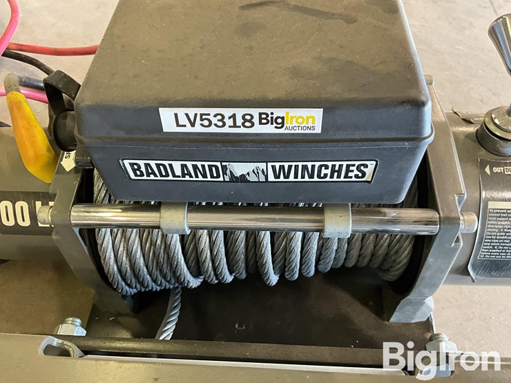 badlands-12,000lb-trailer-mounted-winch-image-15