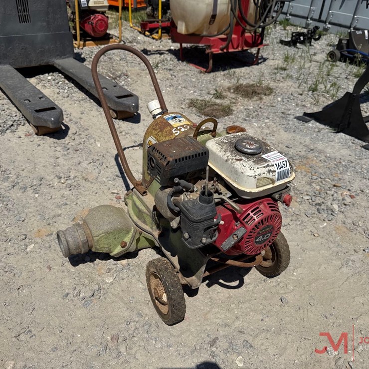 CH&E WATER PUMP