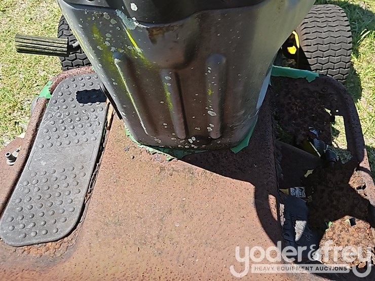 john-deere-1050-image-12