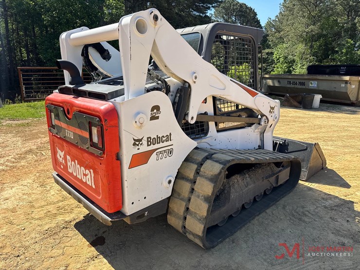 2022-bobcat-t770-image-2