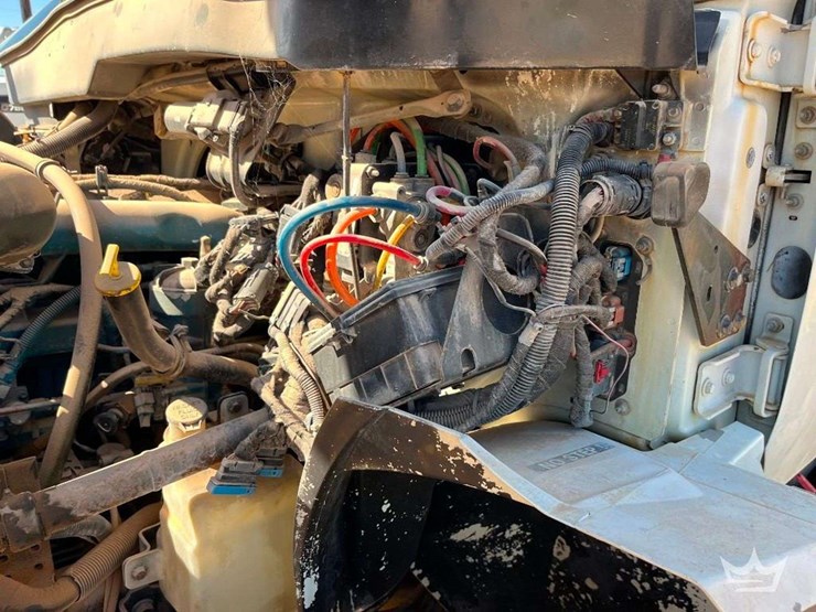 2005-international-durastar-4300-image-11