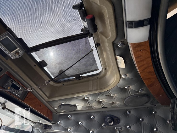 2001-kenworth-w900-image-70