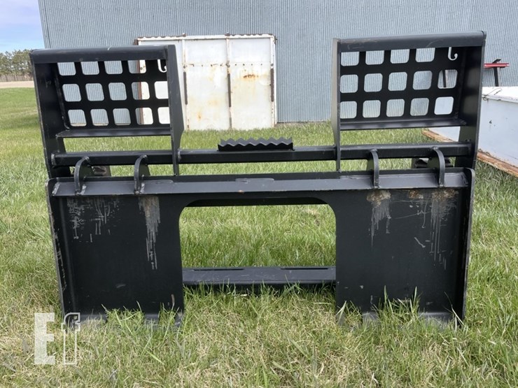 jenkins-skid-attach-pallet-forks-image-2