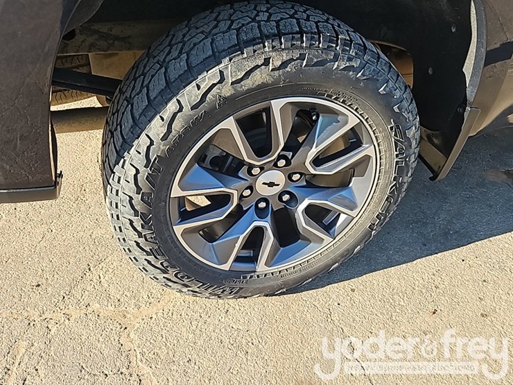2022-chevrolet-silverado-1500-image-21