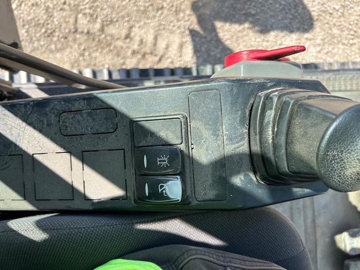 2021-volvo-ec140el-image-28