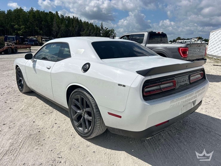 2023-dodge-challenger-coupe-image-4