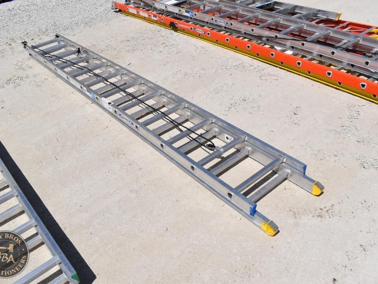 werner-extension-ladder-44952-image-1