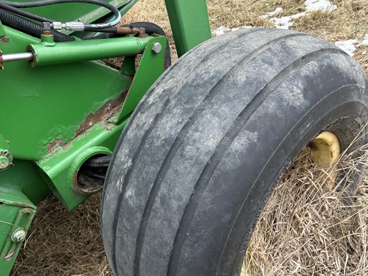 2002-john-deere-567-image-18