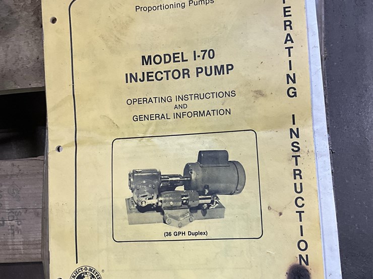 john-blue-21630-&-inject-o-meter-fertigation-pumps-image-17