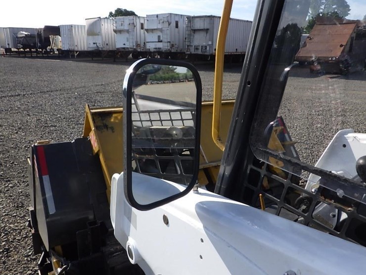 2022-bobcat-t550-image-23