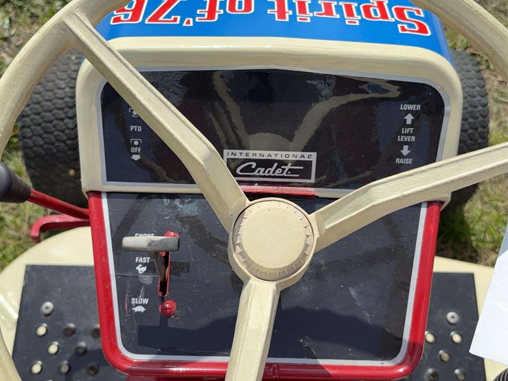 1975-cub-cadet-76-“spirit-of-‘76”-image-20