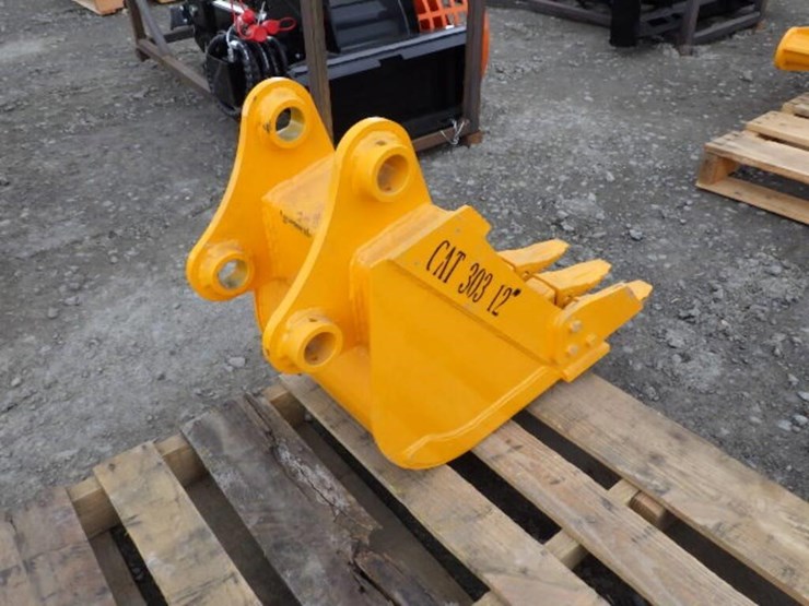 caterpillar-303-image-3