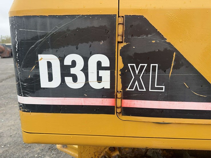2006-caterpillar-d3g-xl-image-17