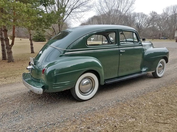 1941-plymouth-drivable,-new-gas-tank,-seats-re-upholstered,-paint-is-ok,-5-speed-manual,-re-chromed-bumpers,-extra-parts-image-1