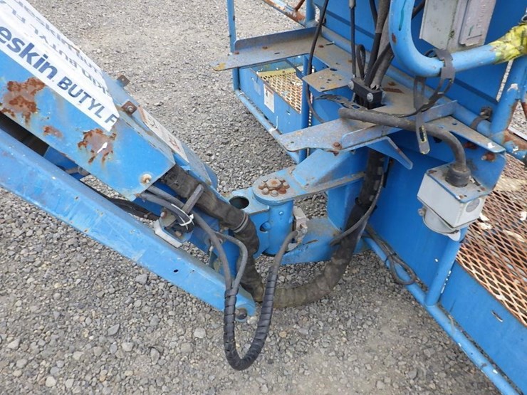 2004-genie-s85-image-23