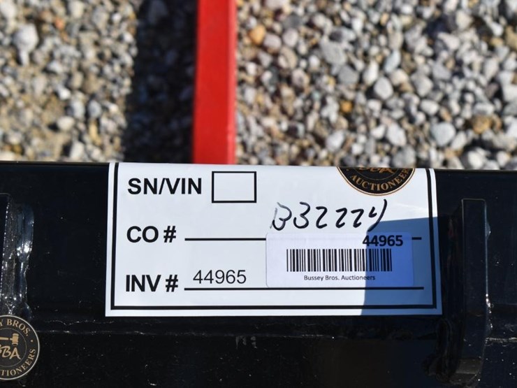 bale-spear-skid-steer-attachment-44965-image-3
