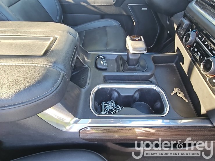 2022-chevrolet-silverado-1500-image-37